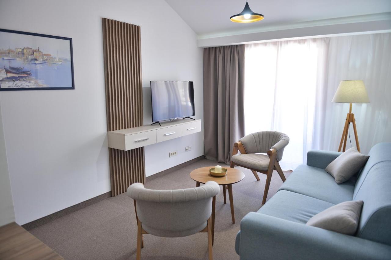 Magnolia Place Tivat Exterior foto